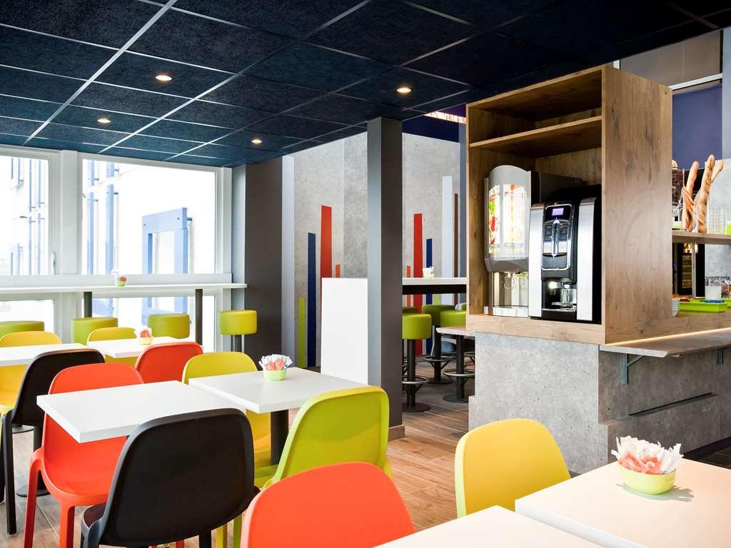 Ibis Budget Pontault Combault Rn4 Marne La Vallee Exterior photo