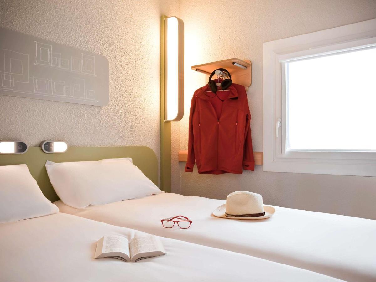 Ibis Budget Pontault Combault Rn4 Marne La Vallee Exterior photo